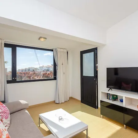 Lightbooking Canarios Apartment *